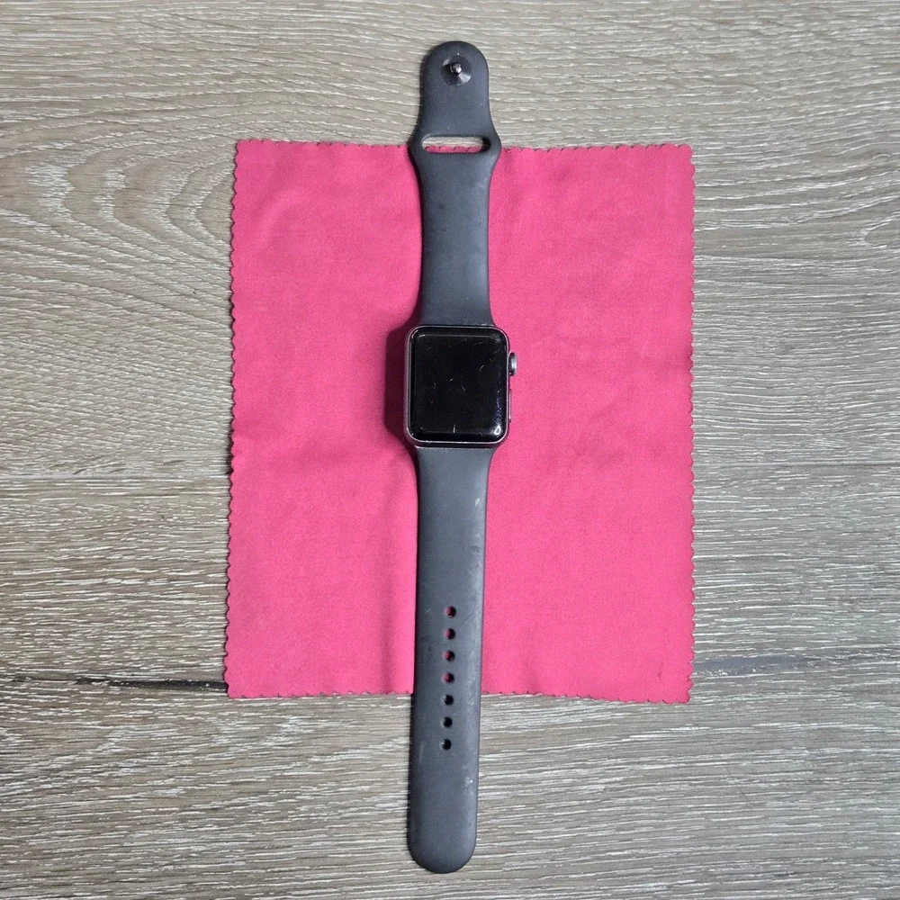 Apple Watch Series 3 38mm Space Gray Aluminum Black Band M/L A1858 For Parts